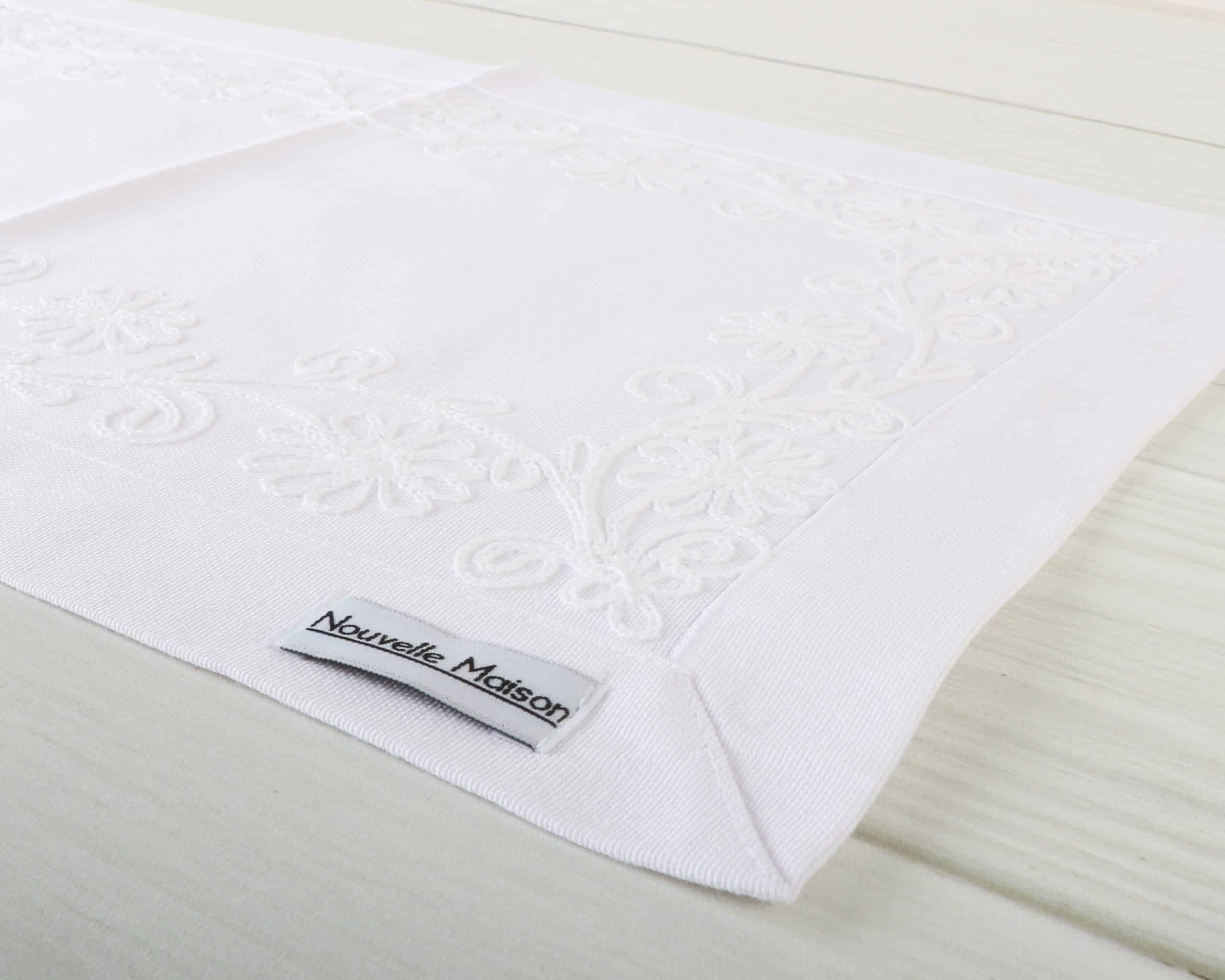 פלייסמט דגם פרחים קורנילה