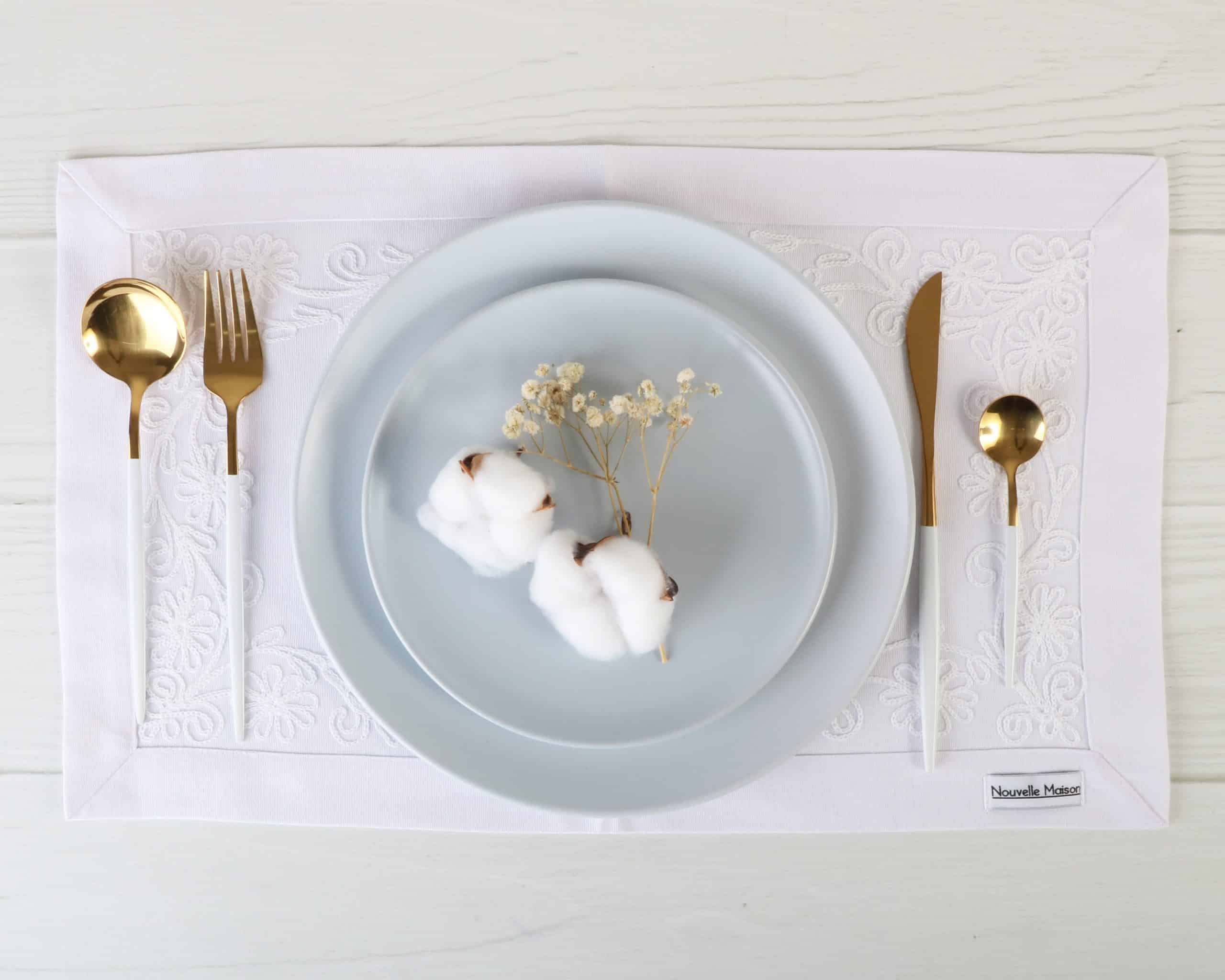 פלייסמט דגם פרחים קורנילה