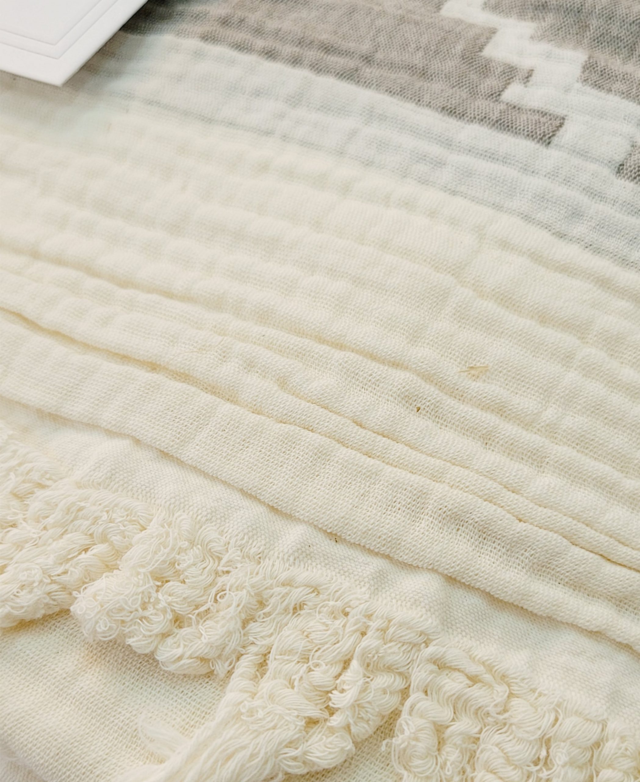 כיסוי מיטה מכותנה טטרה עם דוגמת מעוינים ופרימות